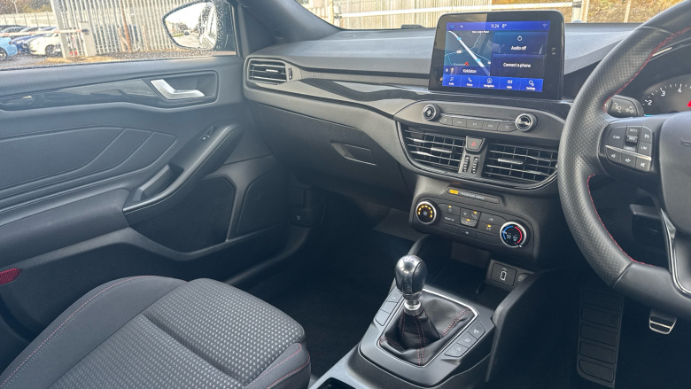 Ford Focus 1.0 EcoBoost Hybrid mHEV 125 ST-Line Edition 5dr Petrol Hatchback